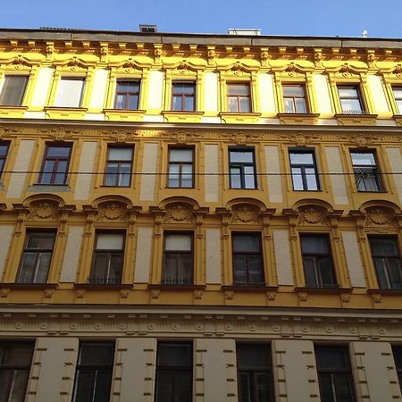 Debo Apartments Vienna Esterno foto